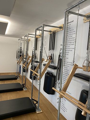 Esther Würsch trainiert Sie online oder im modern eingerichteten Studio gezielt auf Ihre individuellen Bedürfnisse. 